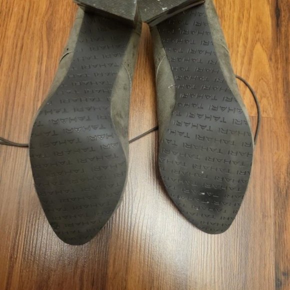 Tahari Evo Lace Up Oxford pump - Picture 3 of 4